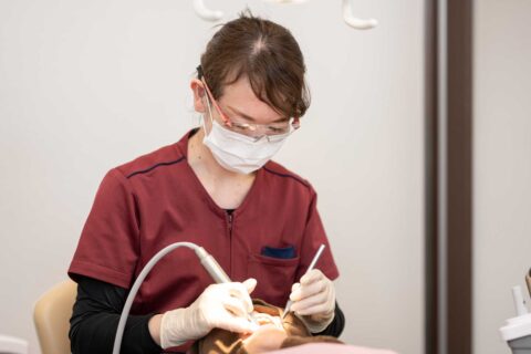 虫歯を削らない！？虫歯の治療介入時期。